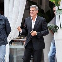 George Clooney on the set of a Mercedes Benz E300 L advert photos | Picture 78328